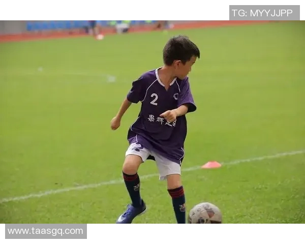 深圳排球队耐力训练揭秘：如何在赛场上持续发力与突破极限